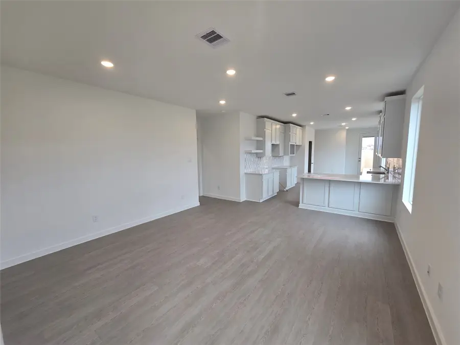 29519 Pondview Drive, Waller, TX 77484 - Image #2