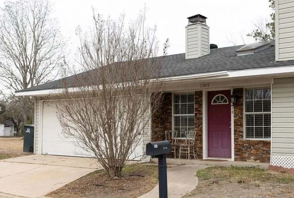 1104 Moss Lane, Cuero, TX 77954 - #1