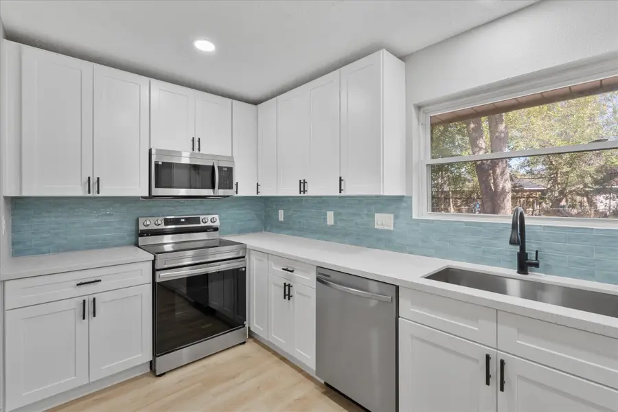 5531 Elm Tree Drive, Houston, TX 77048 - Image #3