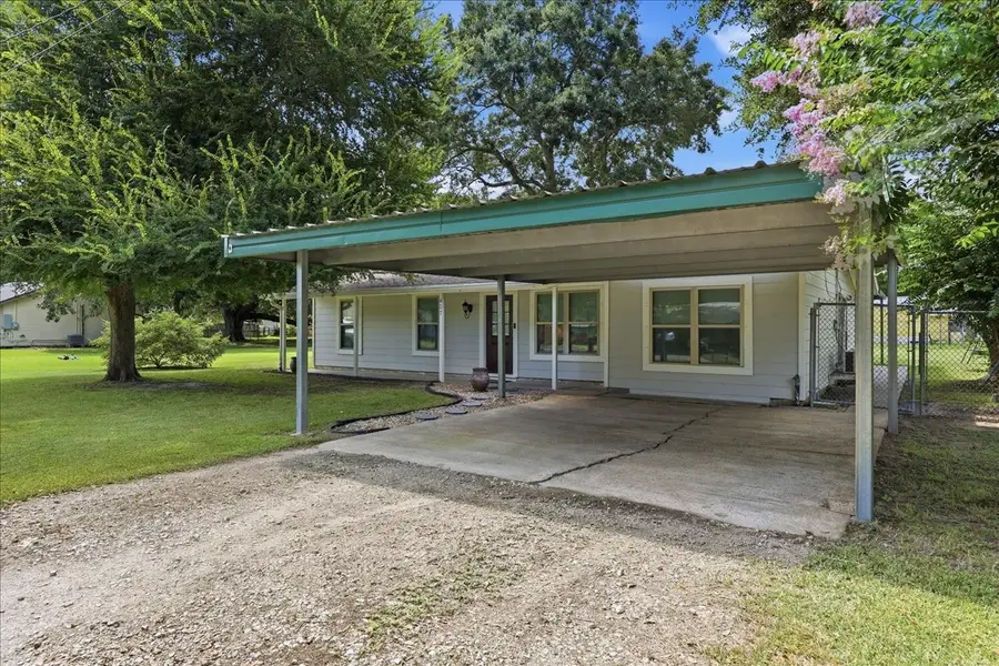 407 Cypress Avenue, Winnie, TX 77665 - #2