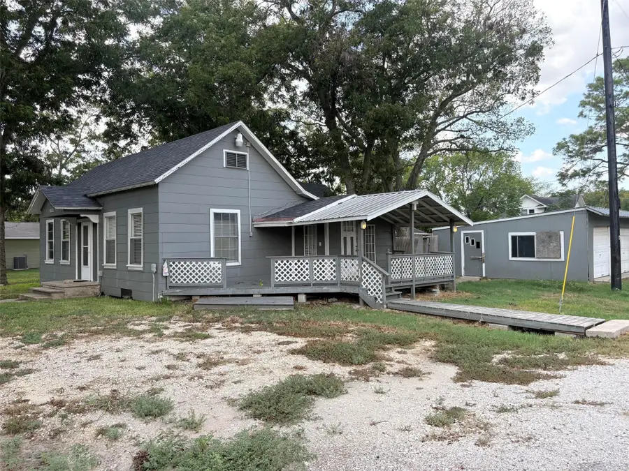 802 2nd Street, Louise, TX 77455 - #2