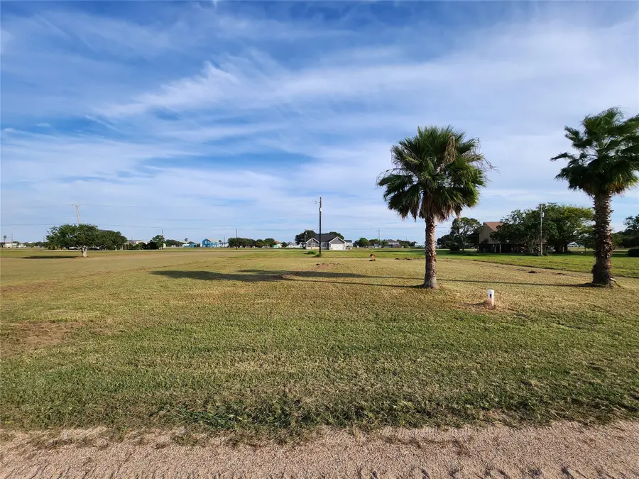 000 Mollnar Drive, Palacios, TX 77465 - Image #3