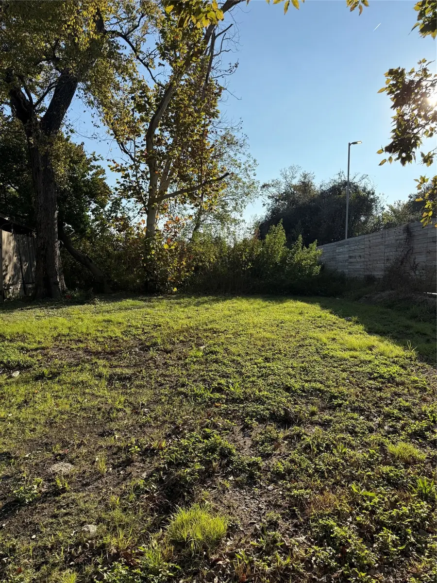 2710 Gray Street, Houston, TX 77004 - Image #2