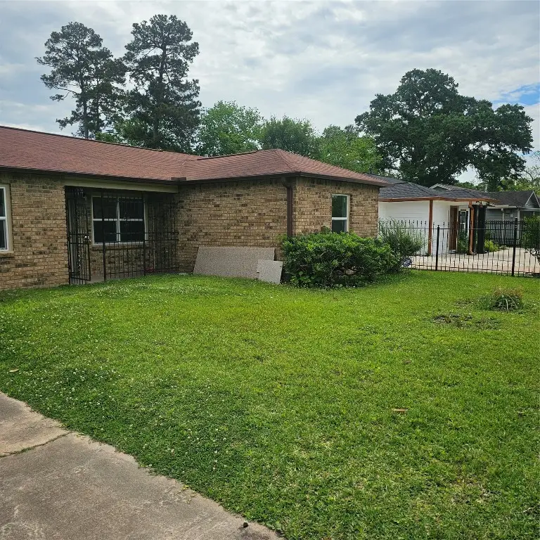 10426 Onslow Street, Houston, TX 77016 - #1