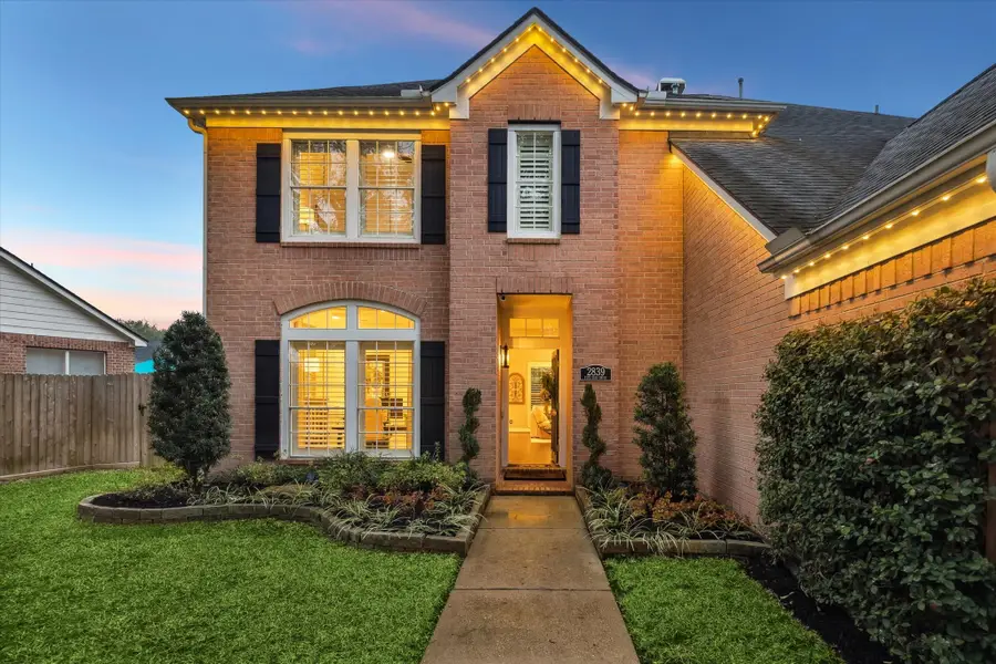 2839 Five Oaks Drive, Missouri City, TX 77459 - Image #3