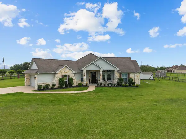 16003 Three Oaks Boulevard, Santa Fe, TX 77517