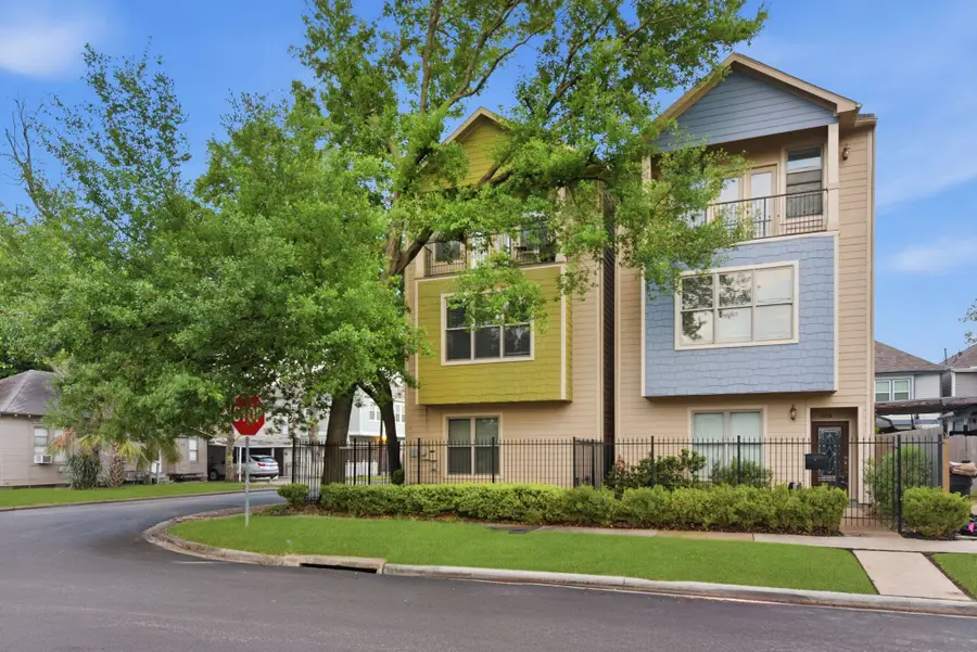 1101 Nadine Street #B, Houston, TX 77009 - #2