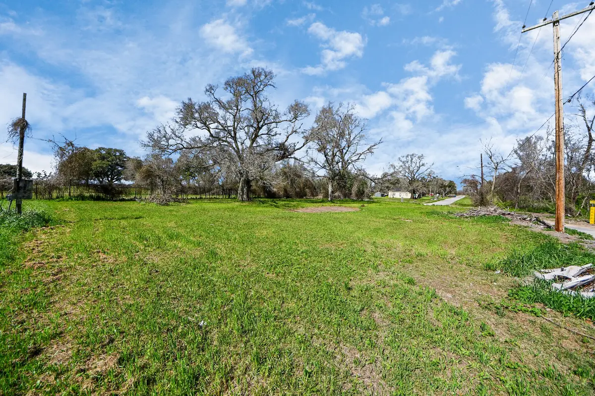 427 W A Street, Eagle Lake, TX 77434 - Image #1