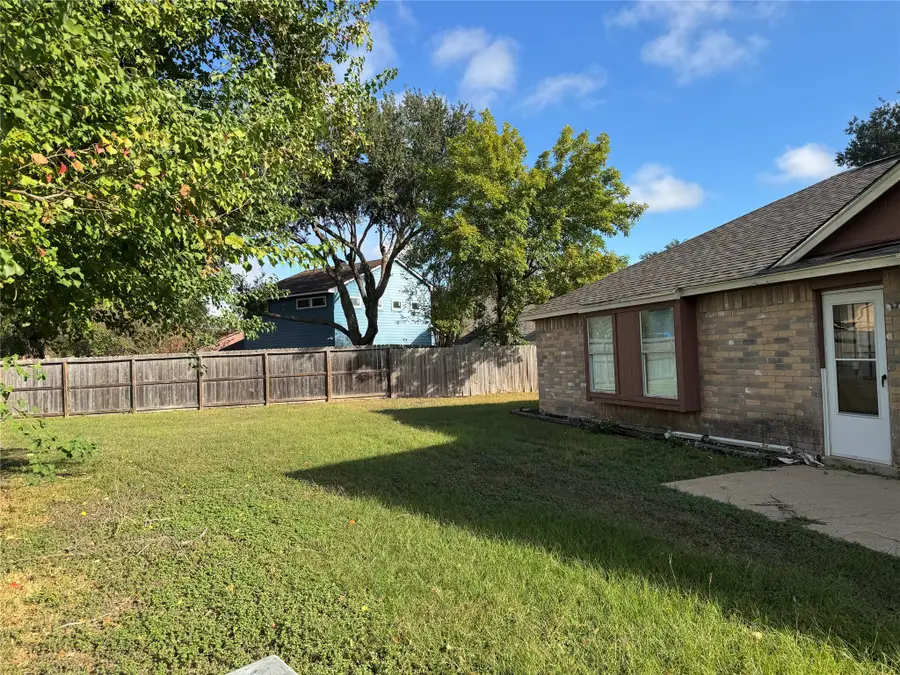 19948 Mountain Dale Drive, Cypress, TX 77433 - Image #2