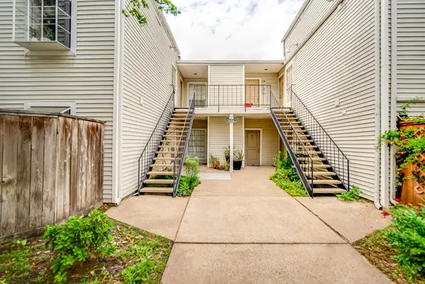 9809 Richmond Avenue #H13, Houston, TX 77042