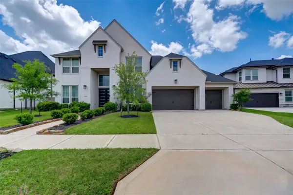 10318 Fountain Shore Drive, Missouri City, TX 77459