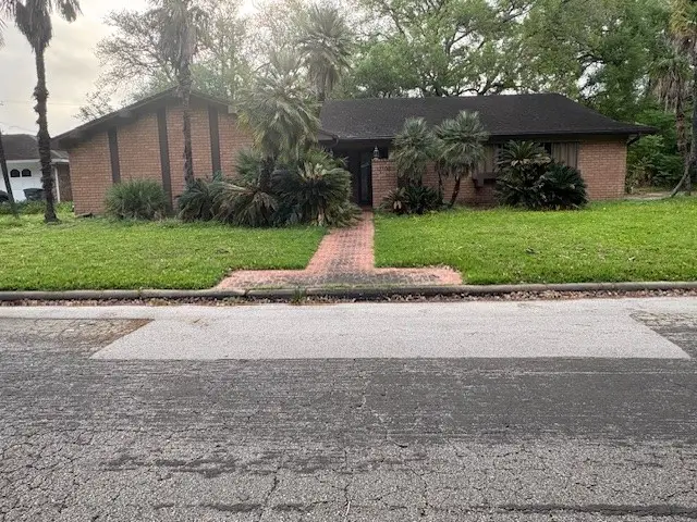 3102 La Vista Avenue, Bay City, TX 77414 - Image #2