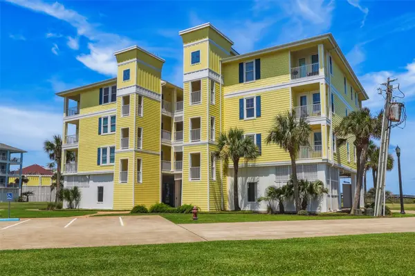 4241 Pointe West Drive #301, Galveston, TX 77554