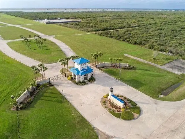 2952 Palacios Bay Drive, Palacios, TX 77465 - Image #2