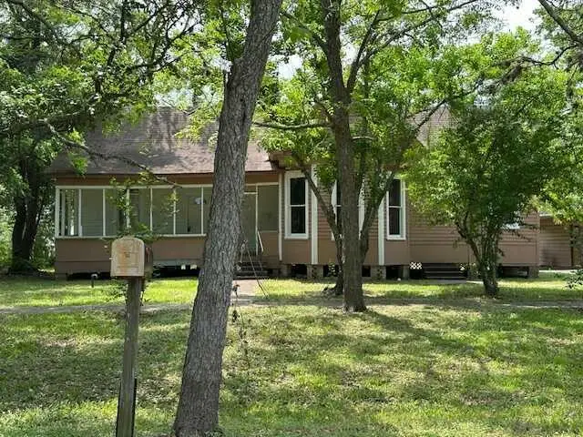 2816 Avenue G, Bay City, TX 77414 - Image #2
