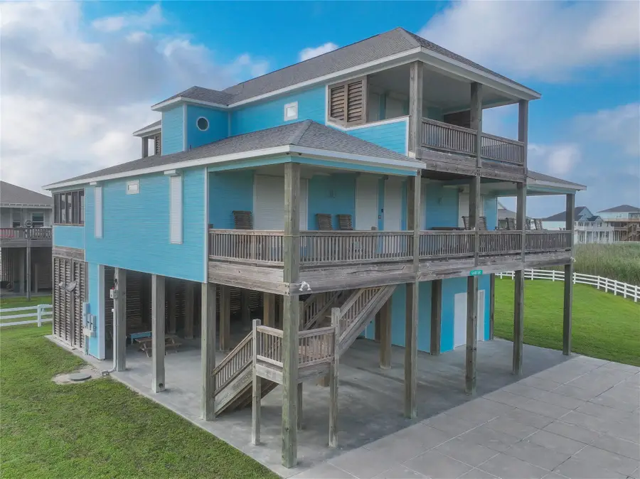 810 4th Street, Port Bolivar, TX 77650 - #2