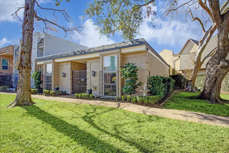 4053 Breakwood Drive, Houston, TX 77025 - Image #2