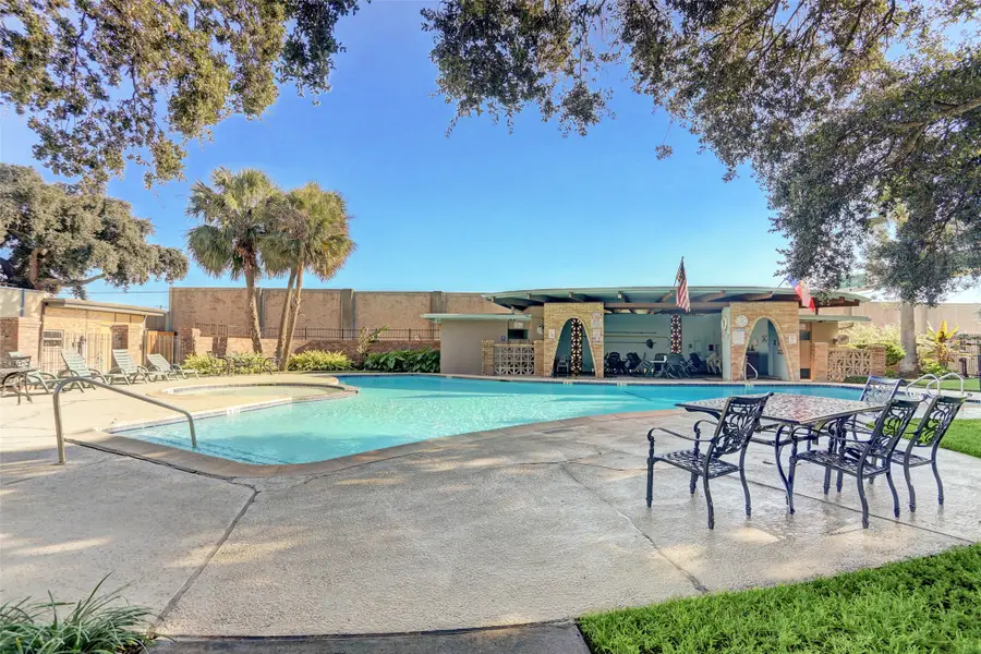 4053 Breakwood Drive, Houston, TX 77025 - Image #3