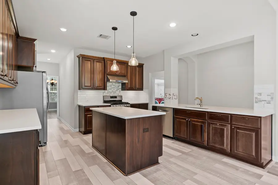 187 N Vershire Circle, The Woodlands, TX 77354 - #2