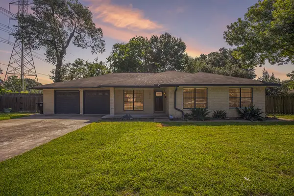 2902 Helberg Road, Houston, TX 77092