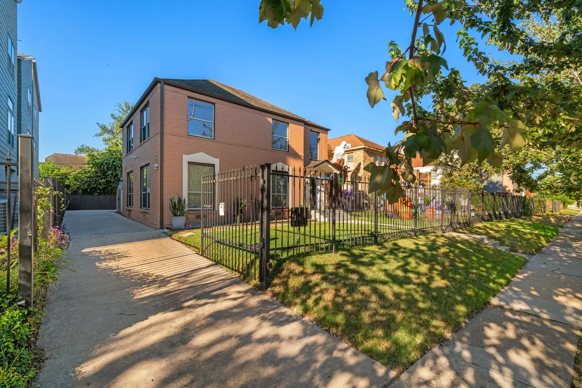 1926 Blodgett Street, Houston, TX 77004 - Image #1
