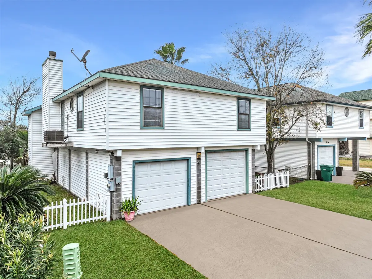 4 S Flamingo Street, La Marque, TX 77568 - Image #1