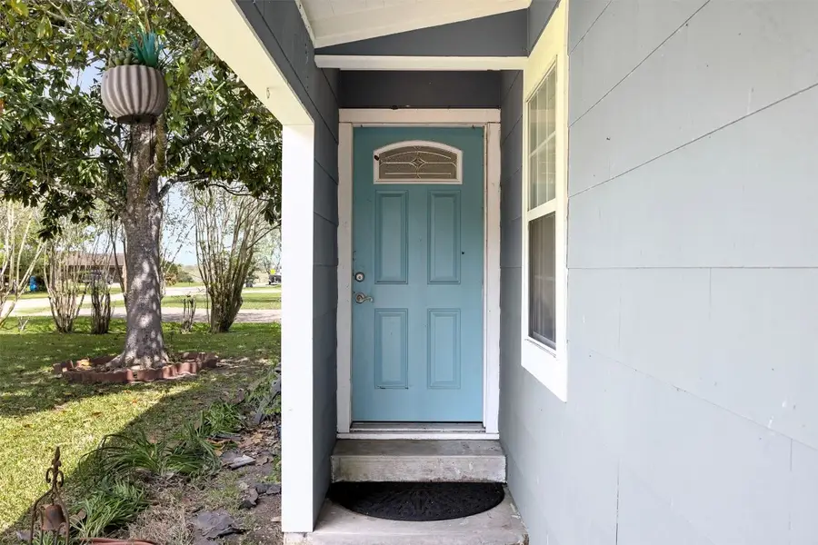 107 N River Drive, Columbus, TX 78934 - #3