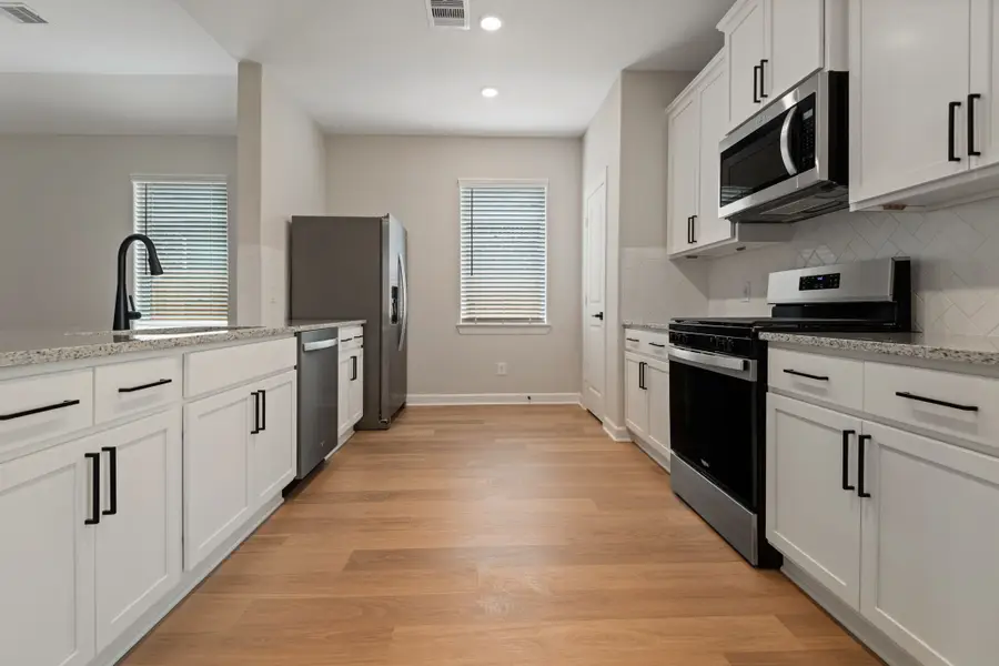 21567 Bluebonnet Bay Drive, Magnolia, TX 77354 - Image #2