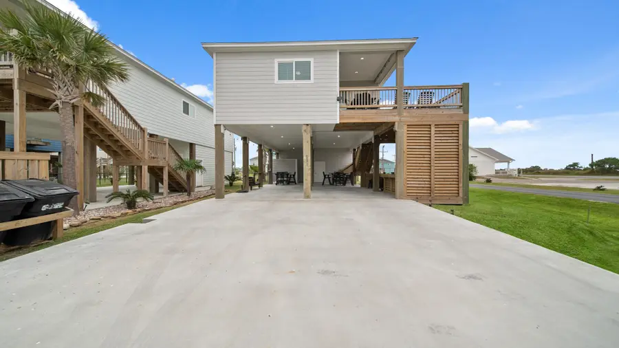 991 Seadrift Drive, Port Bolivar, TX 77650 - #2