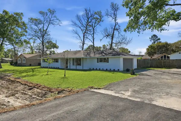 3010 Michaelis Lane, Baytown, TX 77521