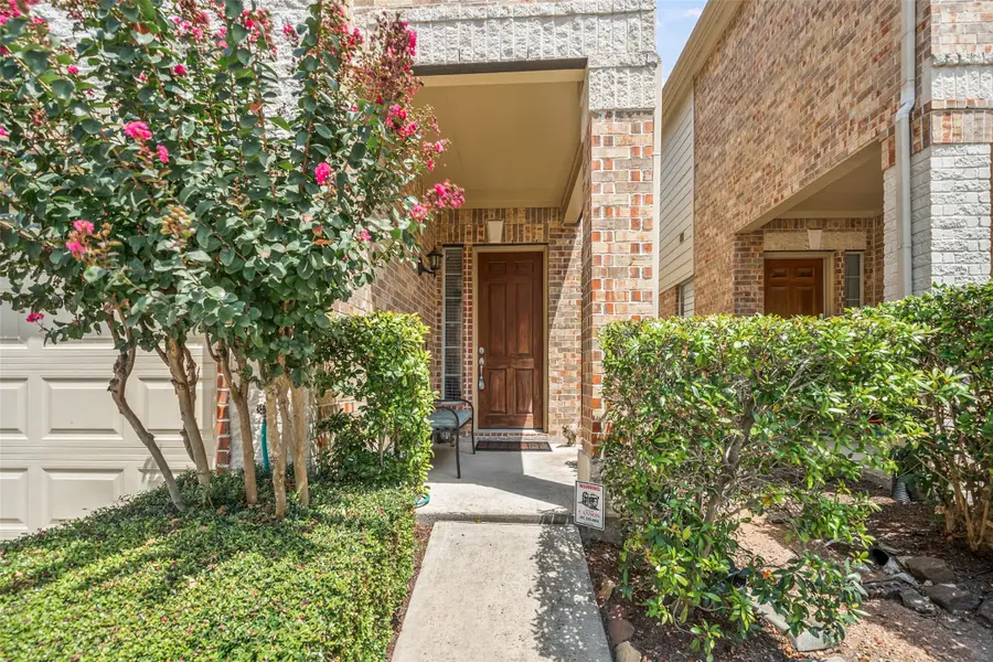 10610 Wallingford Place, Houston, TX 77042 - Image #2