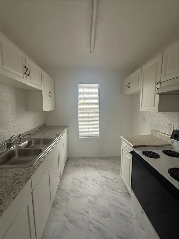 8323 Wilcrest Drive #17002, Houston, TX 77072