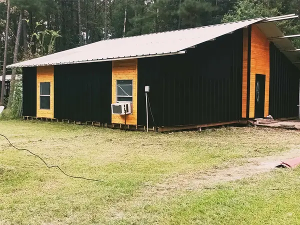 1085 County Road 2141, Cleveland, TX 77327