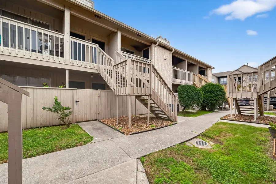 3919 Fairmont Parkway #206, Pasadena, TX 77504 - #2