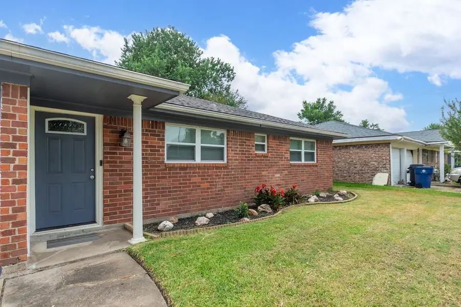 2918 19th Avenue N, Texas City, TX 77590 - Image #2