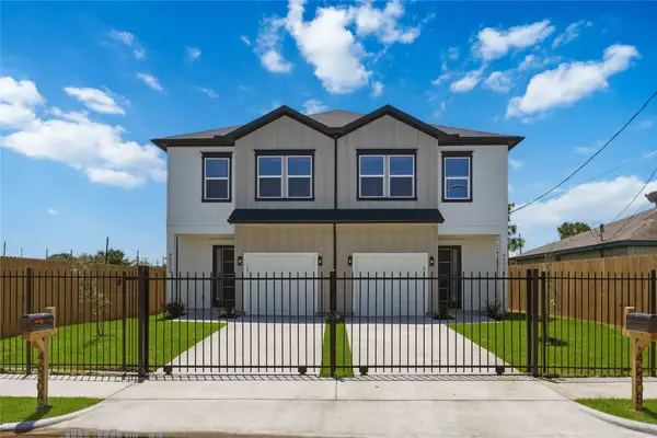 4630 Edfield Street #A/B, Houston, TX 77033