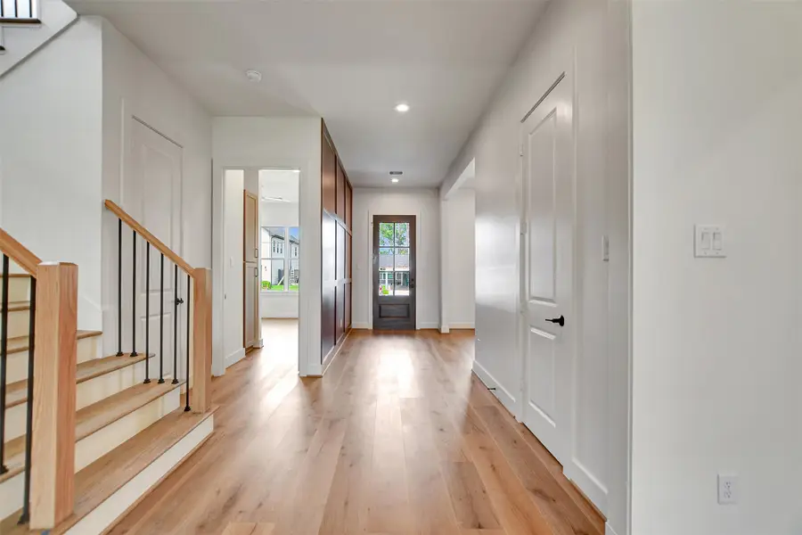 1825 Huge Oaks Street, Houston, TX 77055 - Image #2