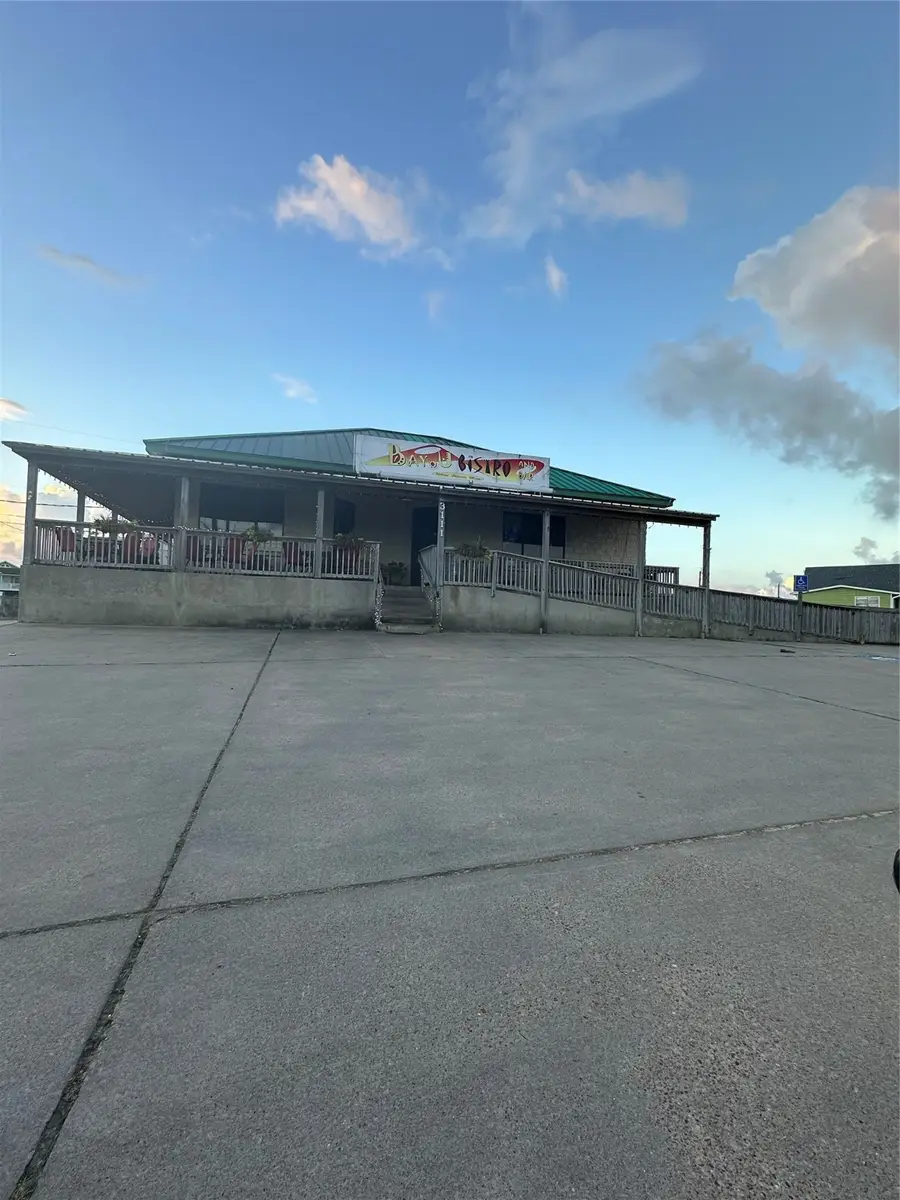 6 Herring Drive, Hitchcock, TX 77563 - Image #2