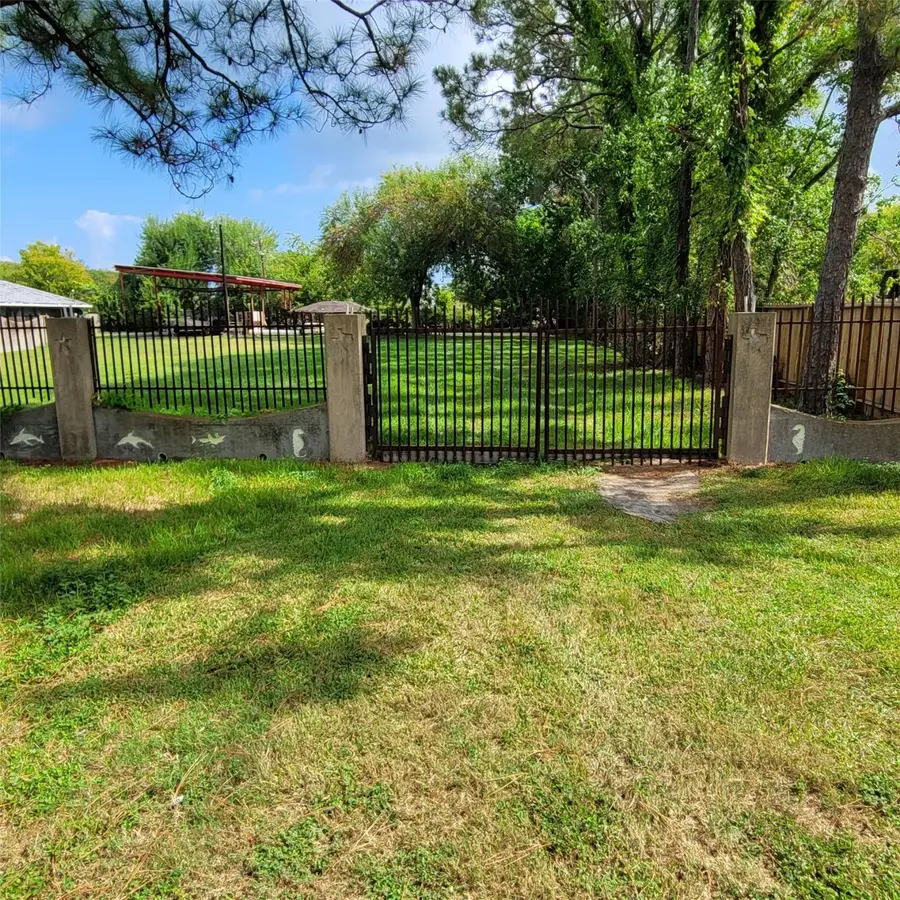 3710 19th Street N, Texas City, TX 77590 - Image #2