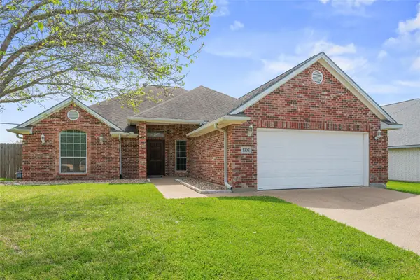 5305 Winchester Drive, Bryan, TX 77802