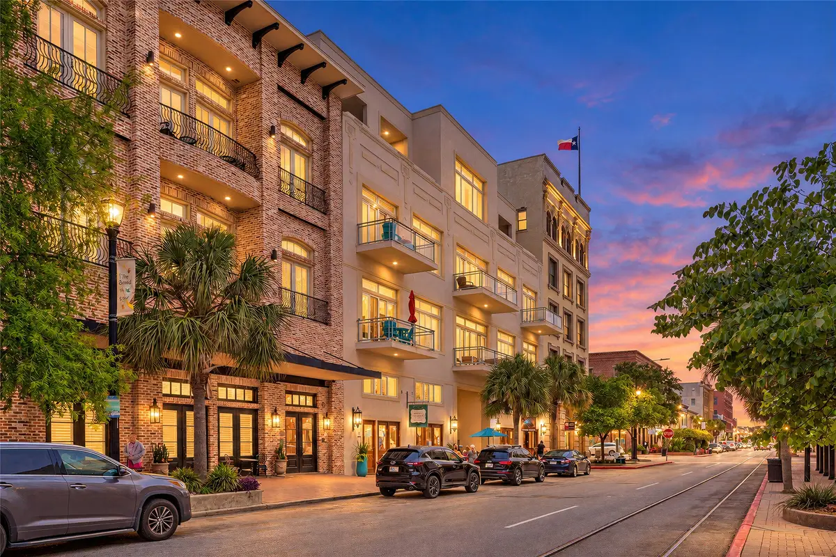2208 Post Office Street #302, Galveston, TX 77550 - #1