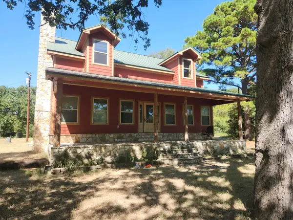 1586 An County Road 2123, Palestine, TX 75801