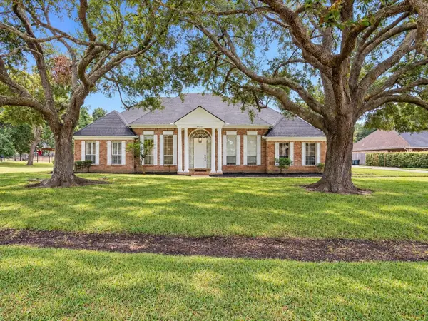 32719 Weybridge Street, Fulshear, TX 77441