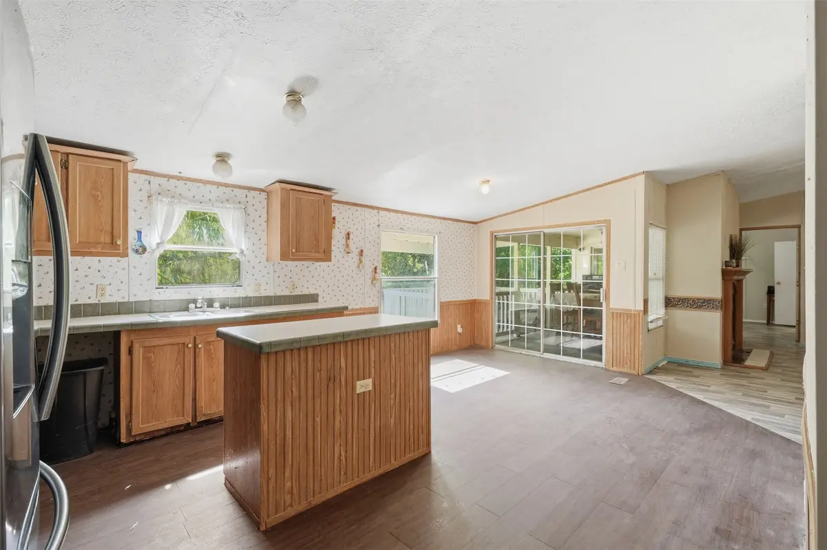 910 County Road 3556, Cleveland, TX 77327 - #1