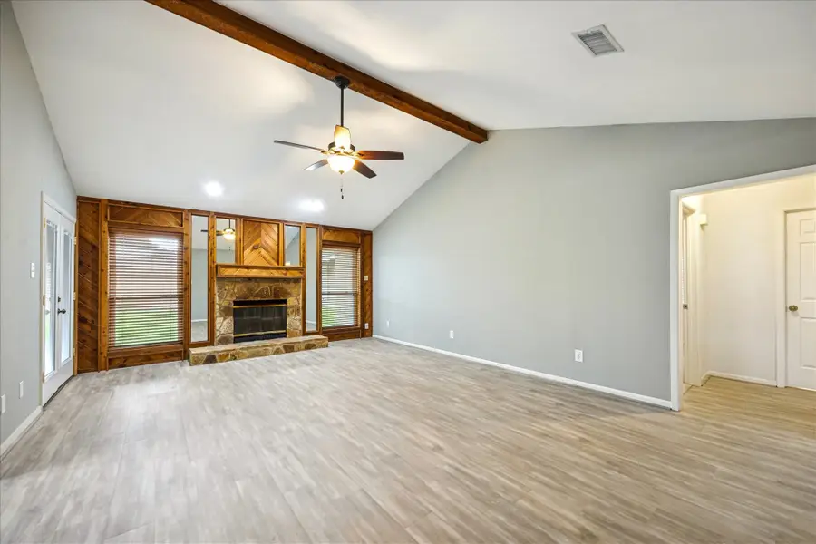 1407 Quail Hollow, Sealy, TX 77474 - Image #2