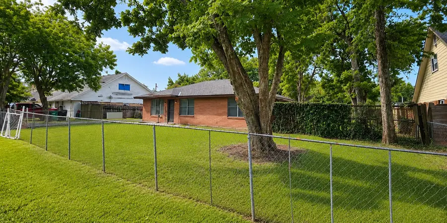 7132 Thrush Drive, Houston, TX 77087 - #3