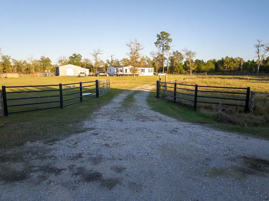 82B Ron Walker Lane, Bedias, TX 77831 - Image #2