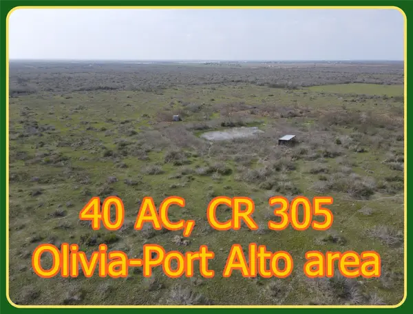 3560 County Road 305, Port Lavaca, TX 77979