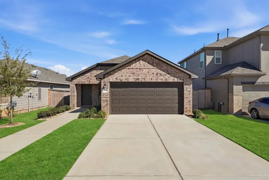 4535 Pinehurst Trace Drive, Pinehurst, TX 77362 - #2