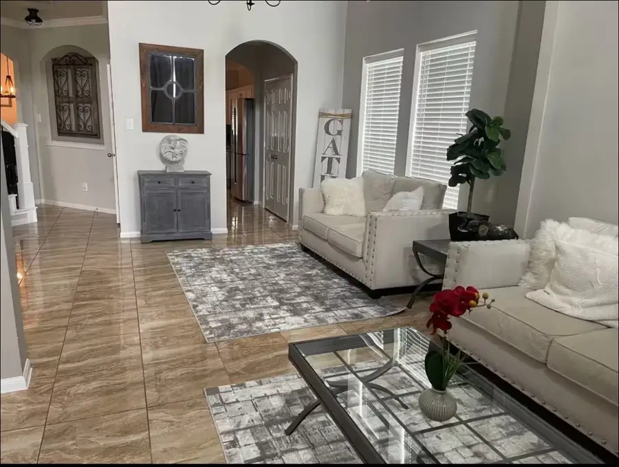 1923 Kaitlyn Drive, Houston, TX 77049 - Image #3